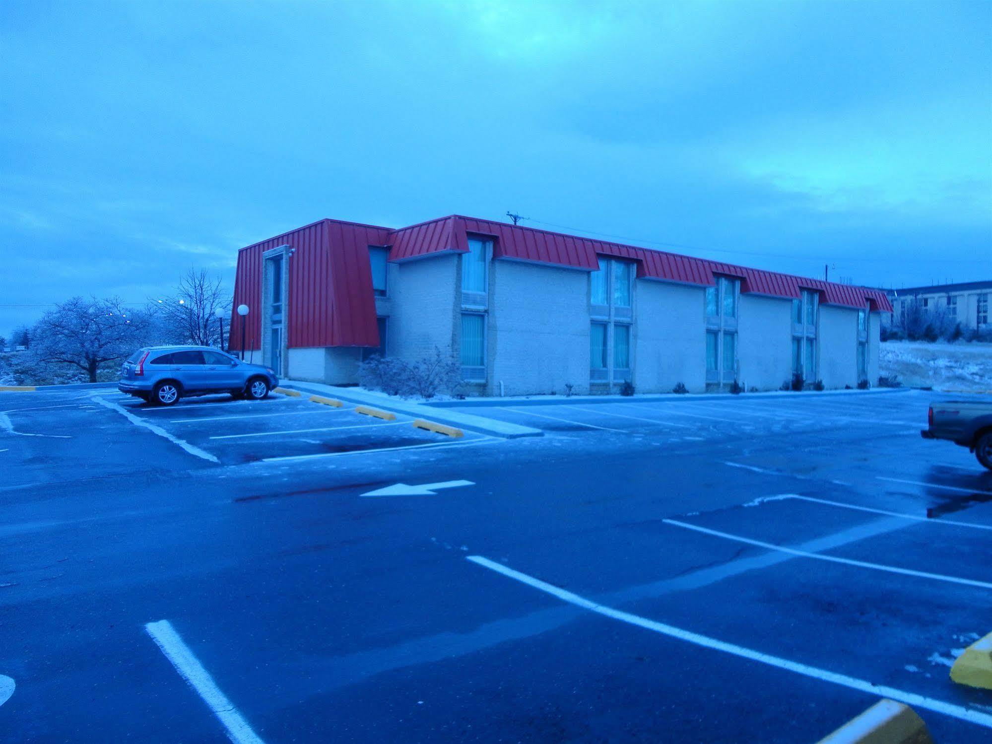 Days Inn By Wyndham Harrisonburg Eksteriør billede